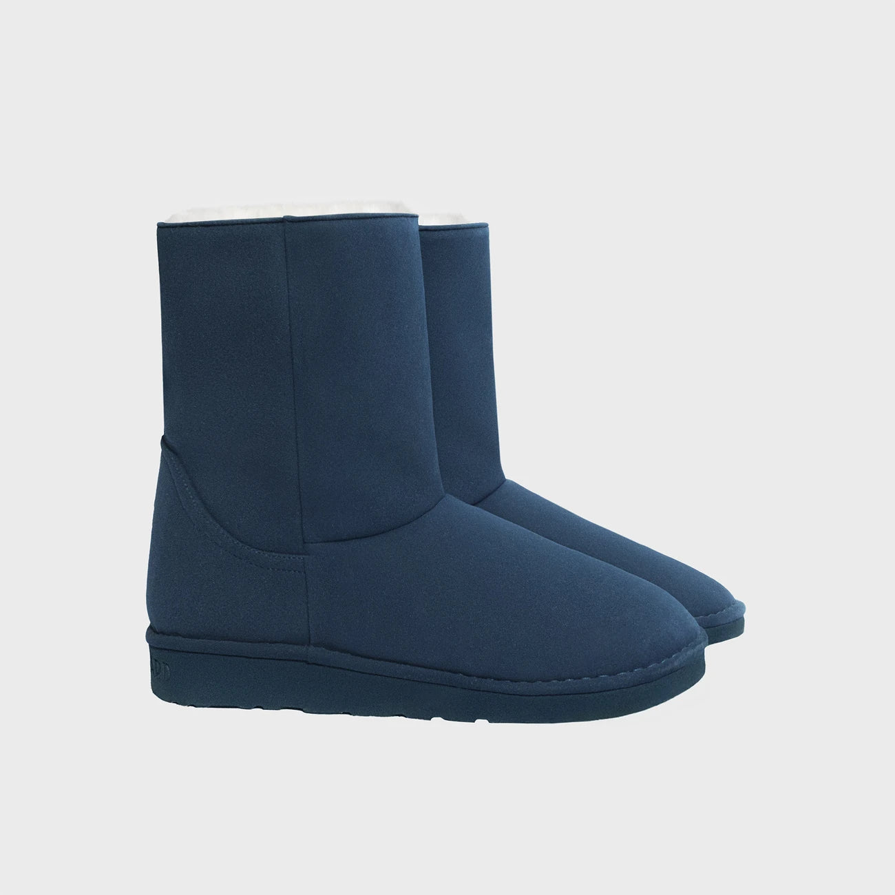 Cruelty-free blue ugg-like boots – winter ready