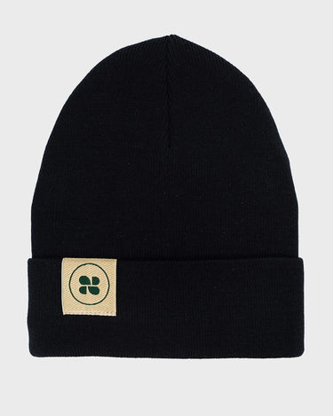 Cruelty-free black winter beanie – cosy and sustainable