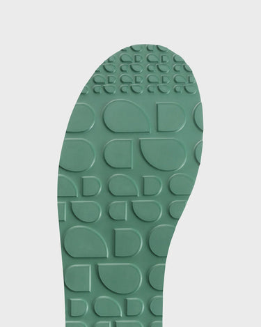 Cruelty-free grey boots with green sole – ugg-inspired