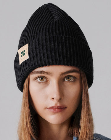 Knit black beanie – warm and cozy winter hat