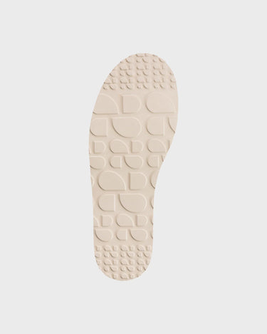 Off-white faux fur vegan snow boots