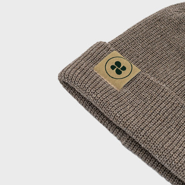 Vegan beige beanie – sustainable and cruelty-free