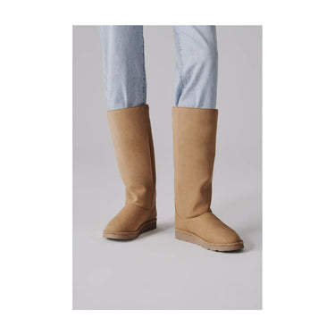 Vegan beige long boots with sparkling crystals – chic and cruelty-free