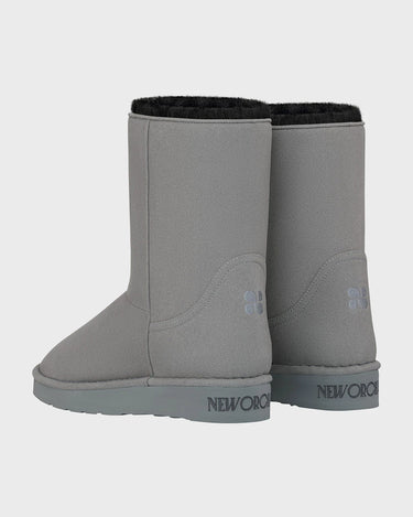 Vegan suede-look grey boots – cozy and warm