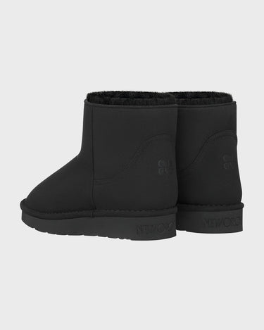 Vegan ugg-like ankle boots in black faux suede
