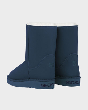 Vegan ugg-like boots in blue – cruelty-free and cozy